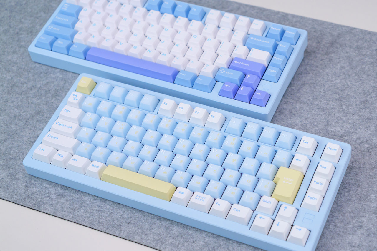 上）WOBKEY Rainy75 US ANSI配列
下）FURYCUBE F75 日本語JIS配列